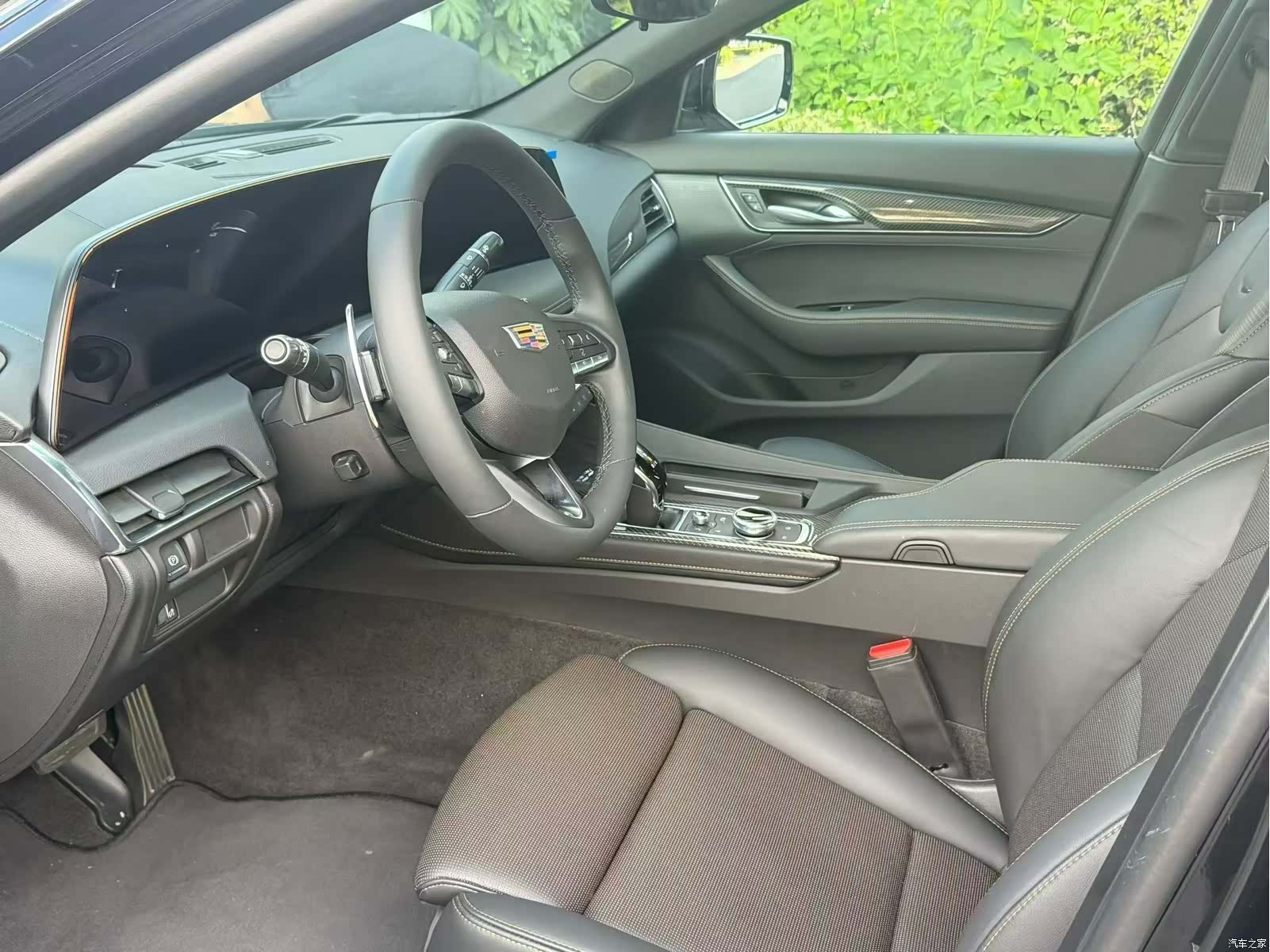 Cadillac CT5, 2026 4