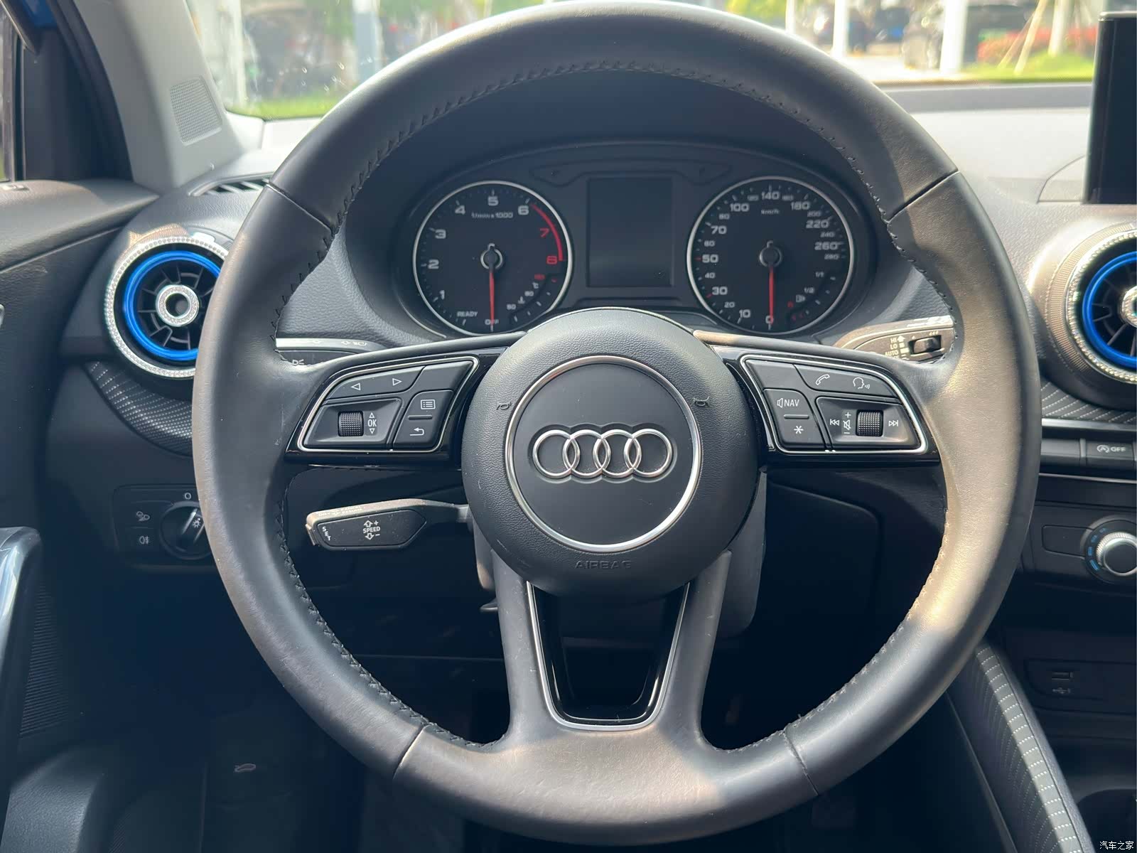 Audi Q2L, 2020 16