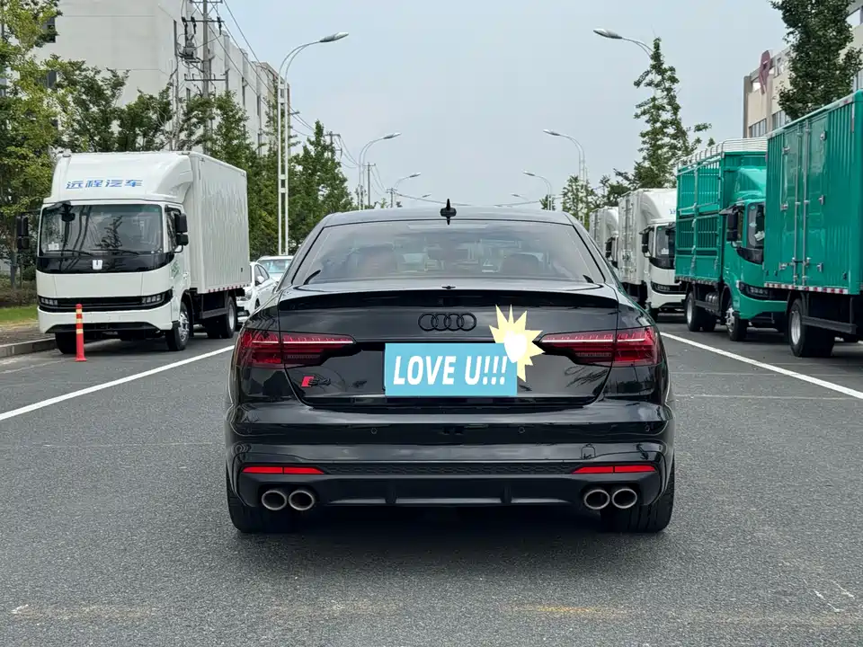 Audi S4 Audi S4