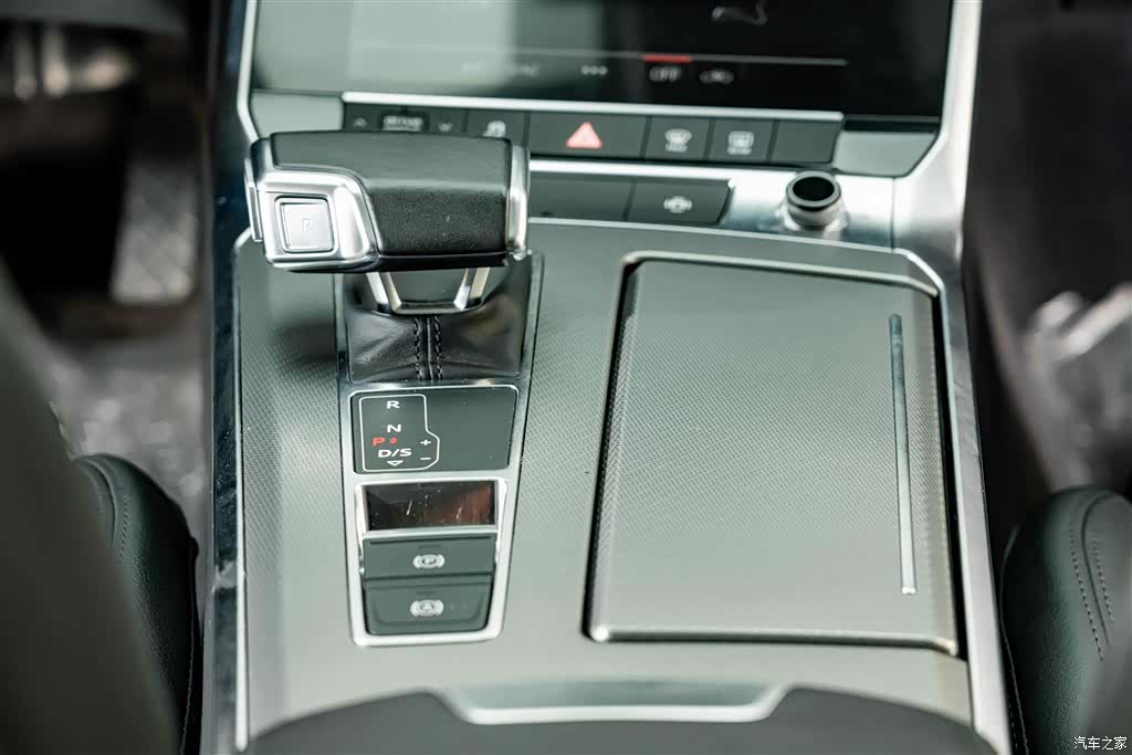 Audi A6L, 2019 15