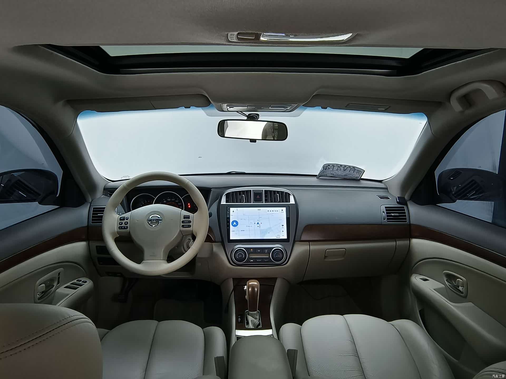 Nissan Sylphy, 2012 6