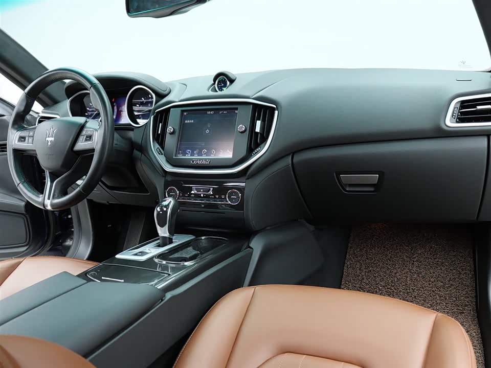 Maserati Ghibli Maserati Ghibli