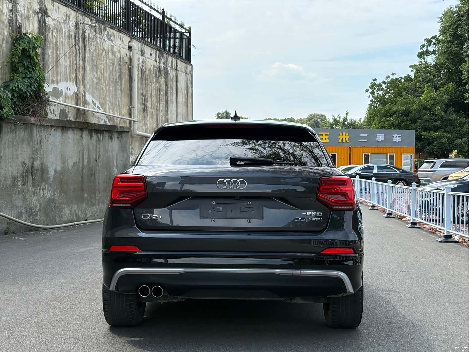 Audi Q2L, 2020 все фото