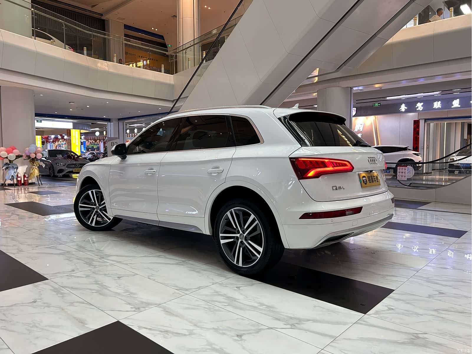 Audi Q5L, 2020 7