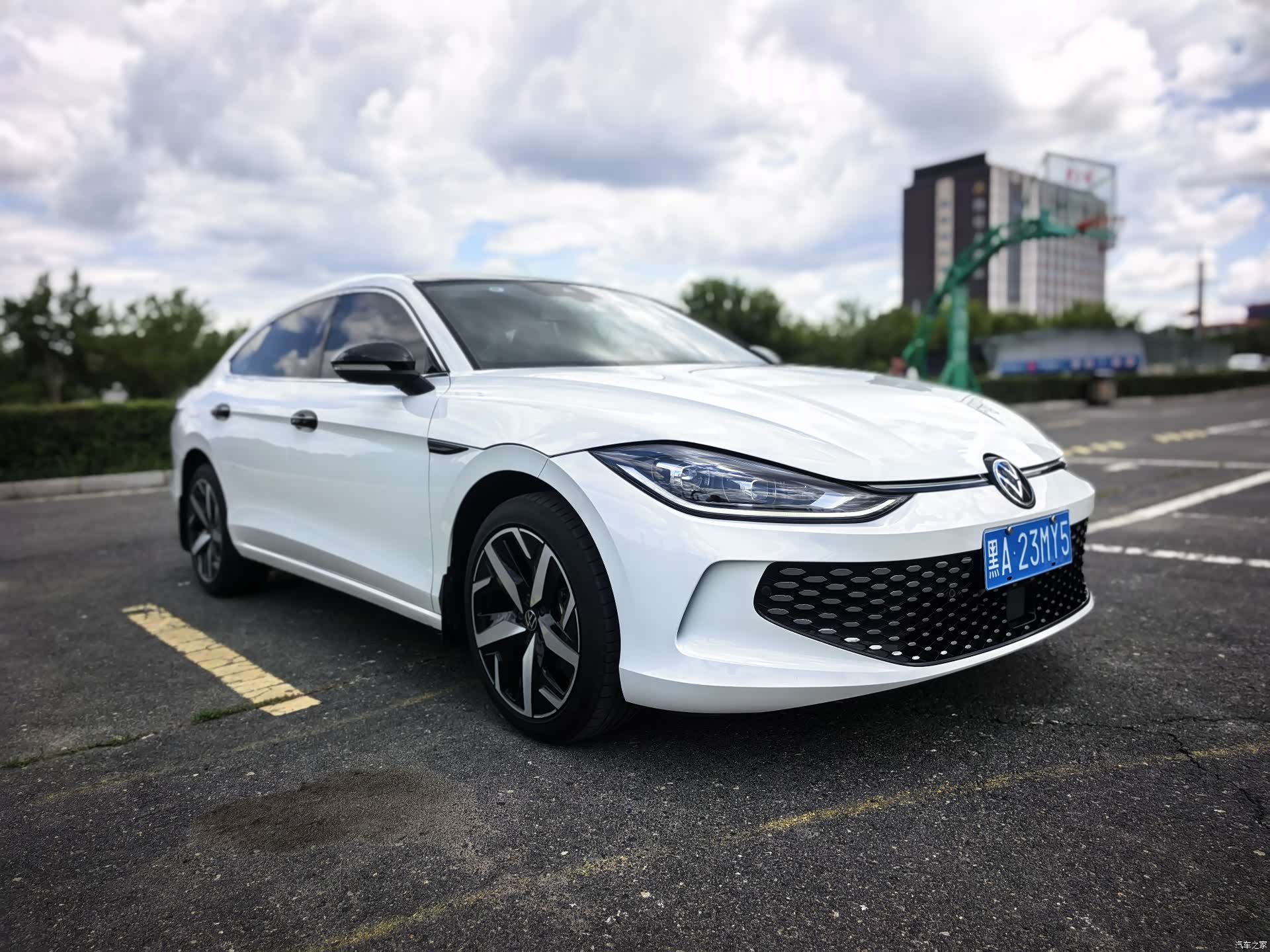 Volkswagen Lamando, 2023 3