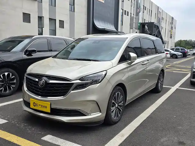 Buick GL8 2022 — купить из Китая под заказ