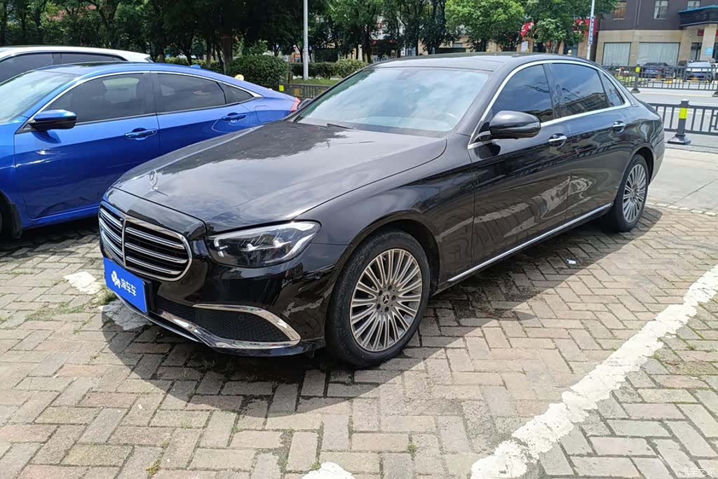 Mercedes-Benz E-Class, 2023 1