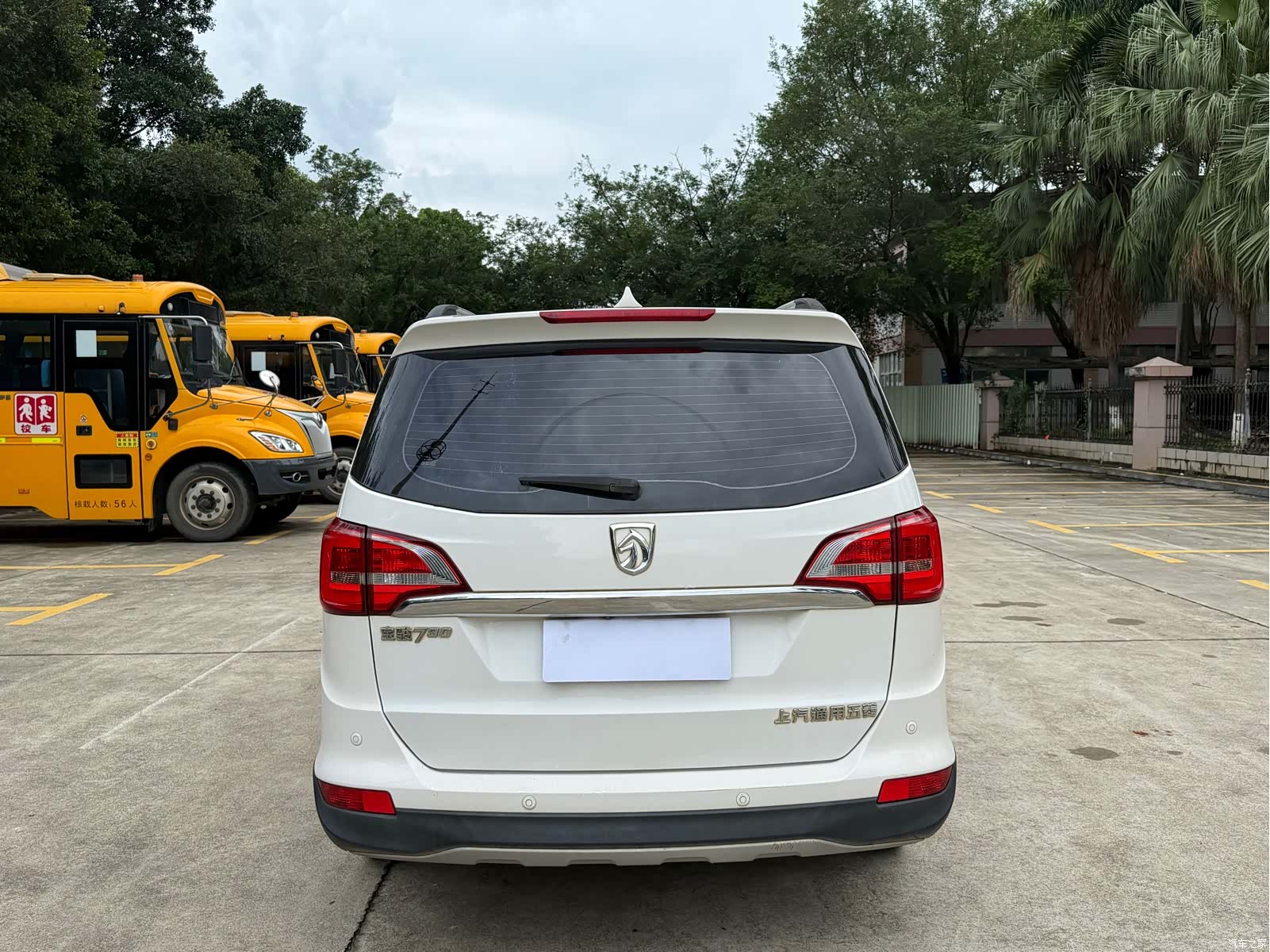 Wuling 730, 2016 8