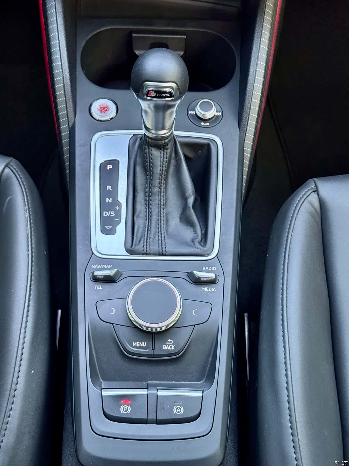 Audi Q2L, 2020 14
