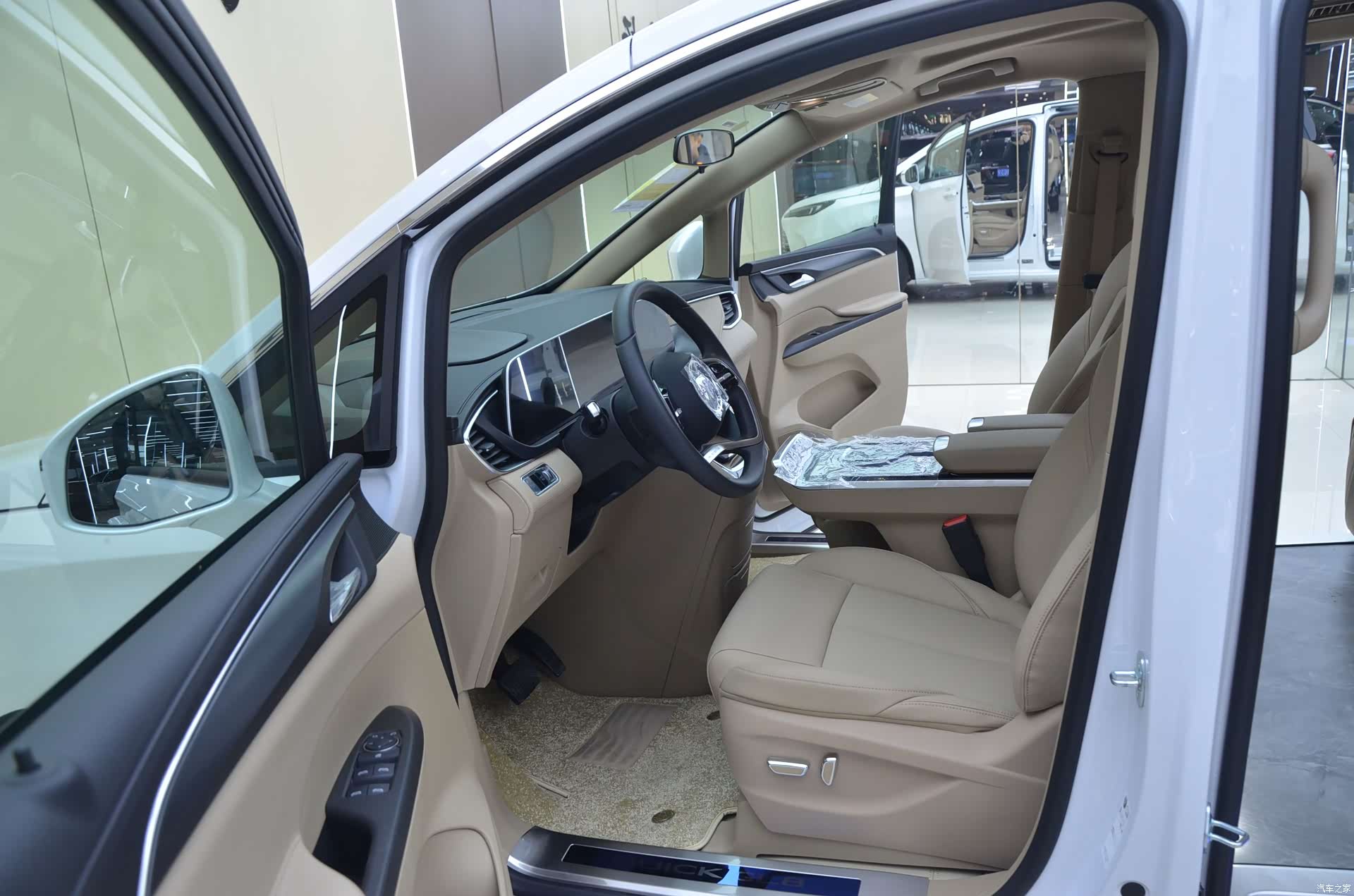 Buick GL8, 2026 4