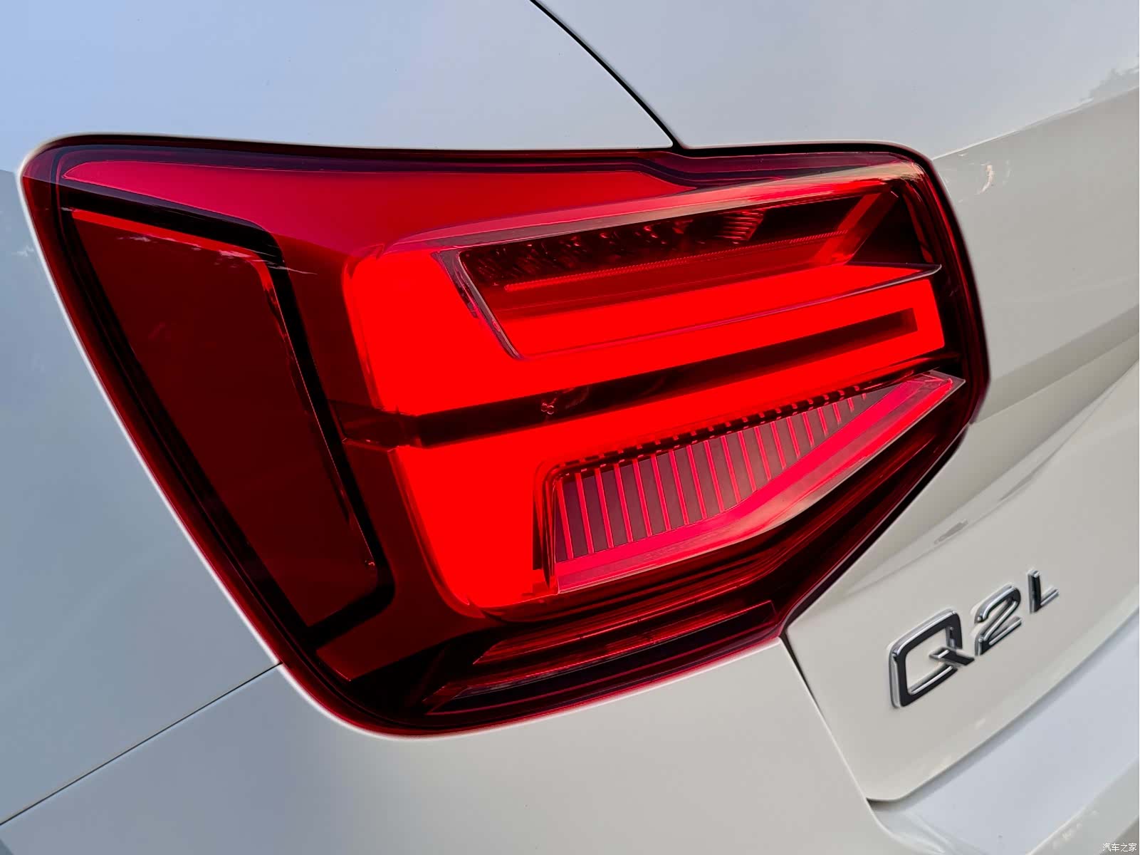 Audi Q2L, 2020 19