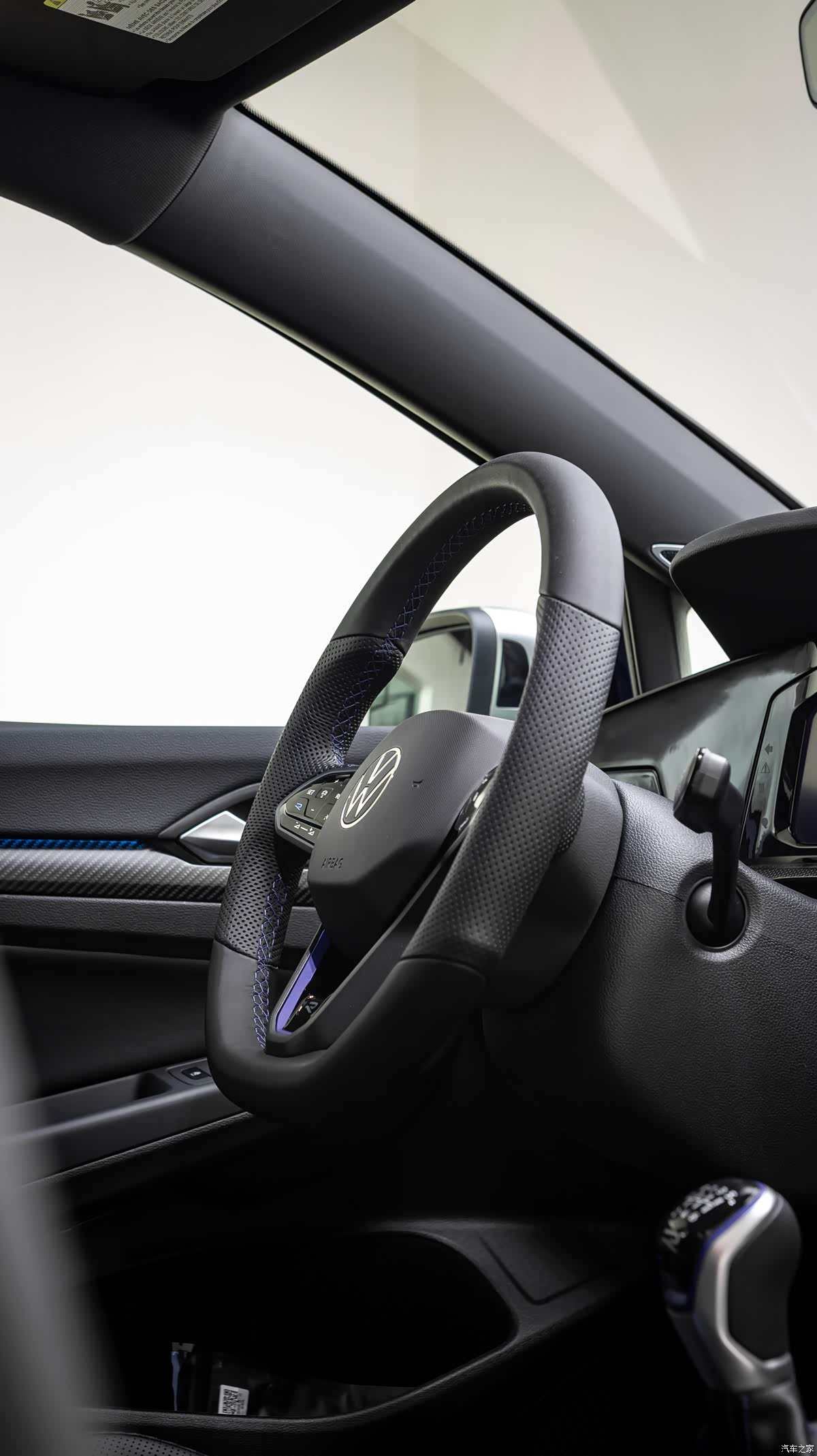 Volkswagen Golf, 2025 12