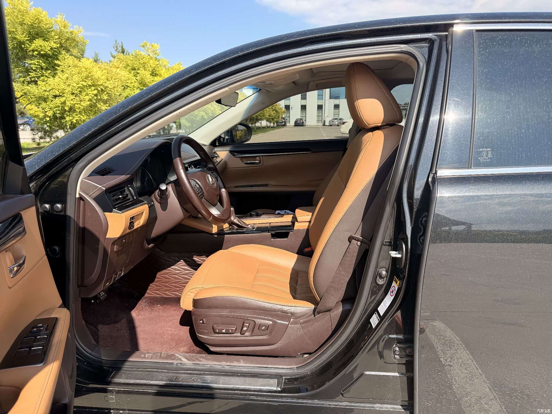 Lexus ES, 2016 10