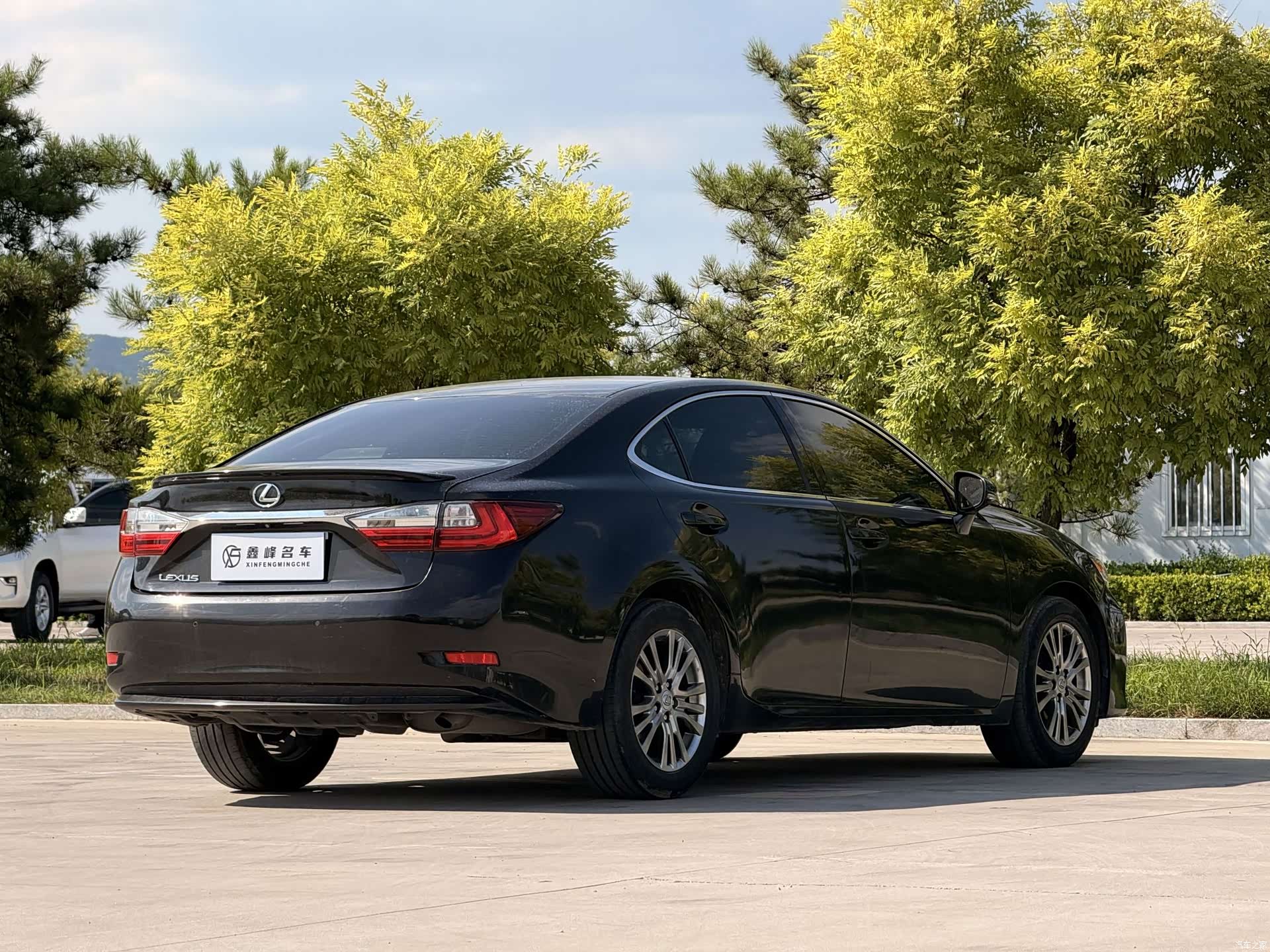 Lexus ES, 2016 6