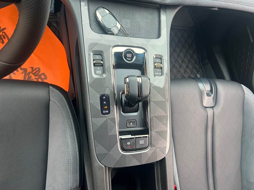 Trumpchi Shadow Leopard