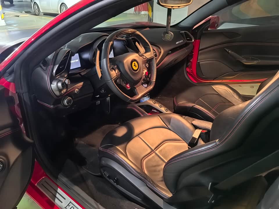 Ferrari 488