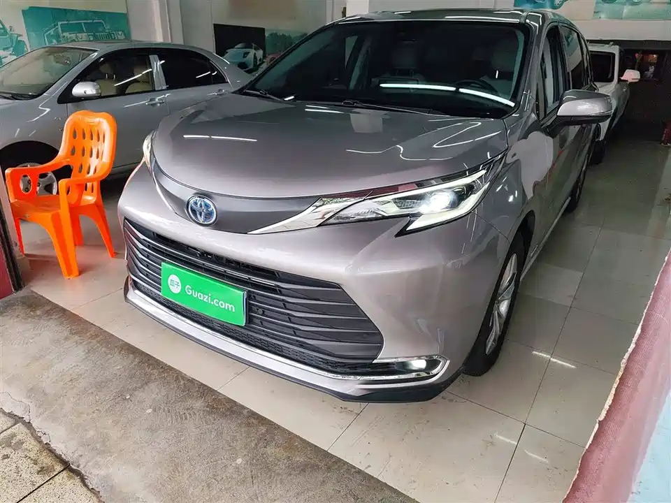 Toyota SIENNA