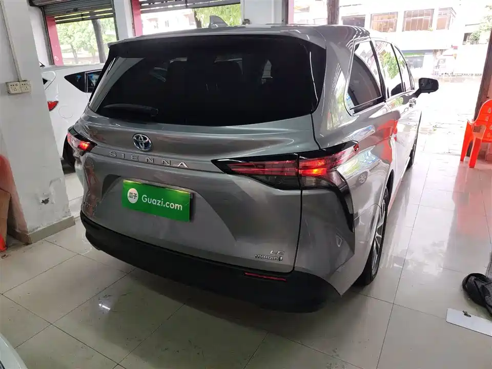 Toyota SIENNA