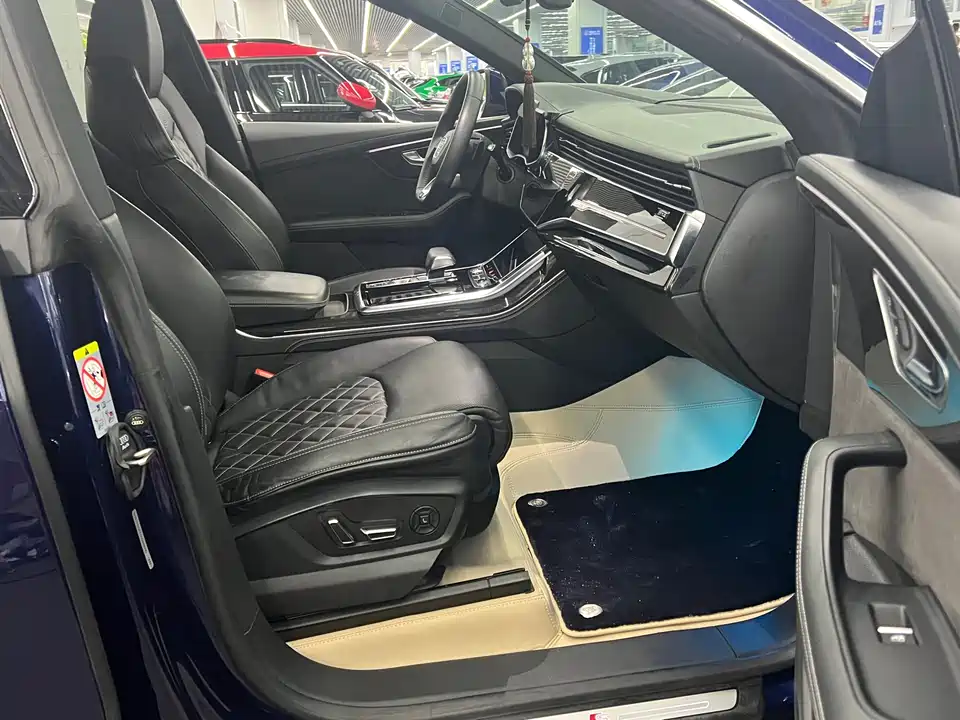 Audi Q8 Audi Q8