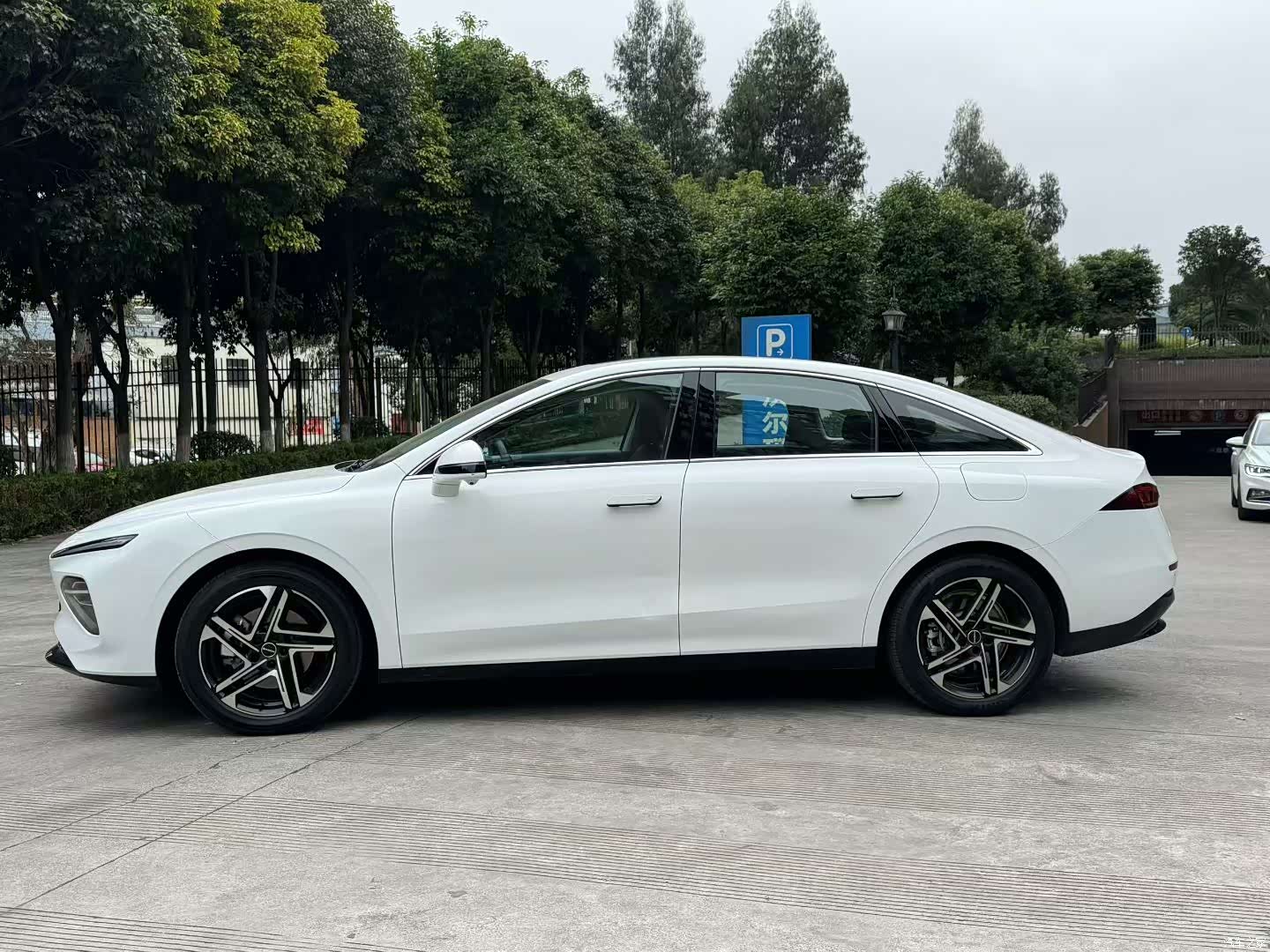 Roewe D7, 2023 4