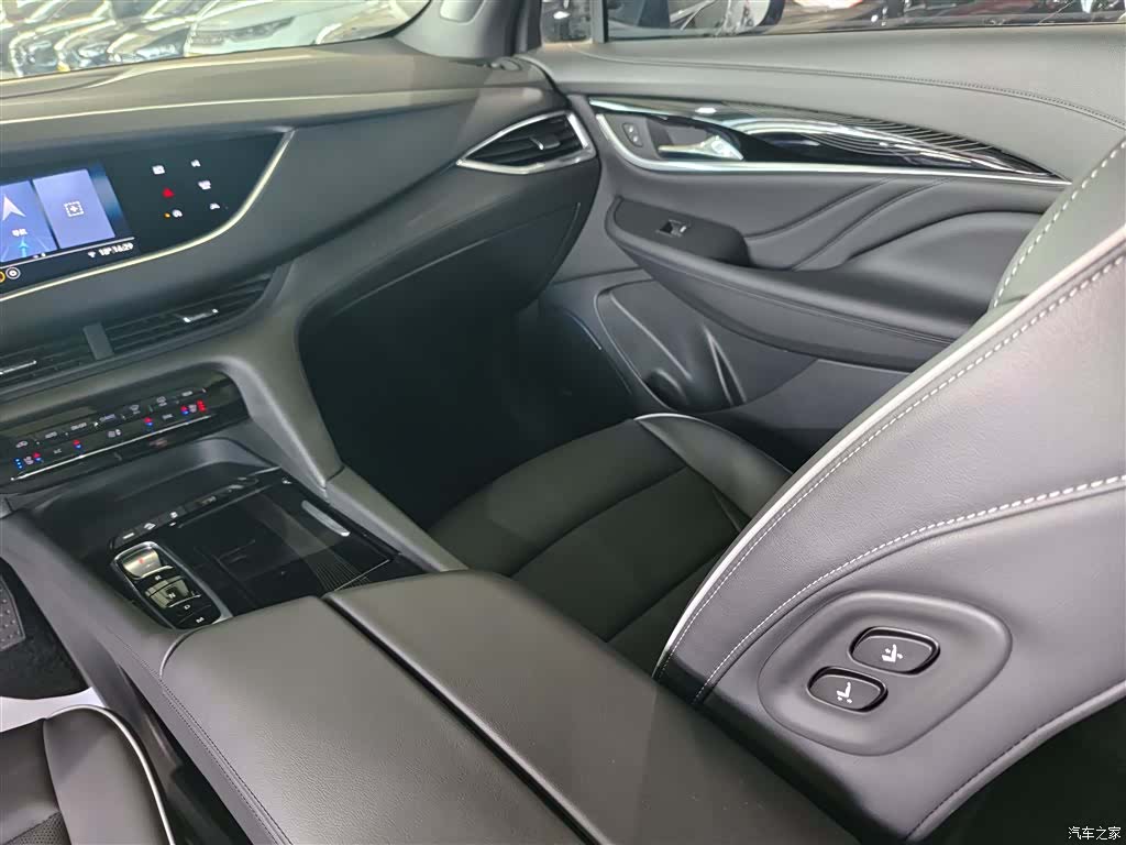 Buick Enclave, 2023 25