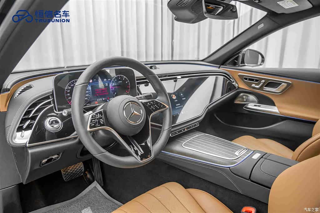 Mercedes-Benz E-Class, 2025 12