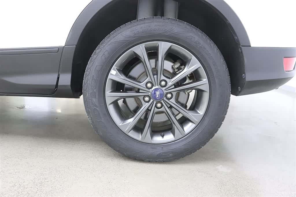 Ford Kuga, 2021 33
