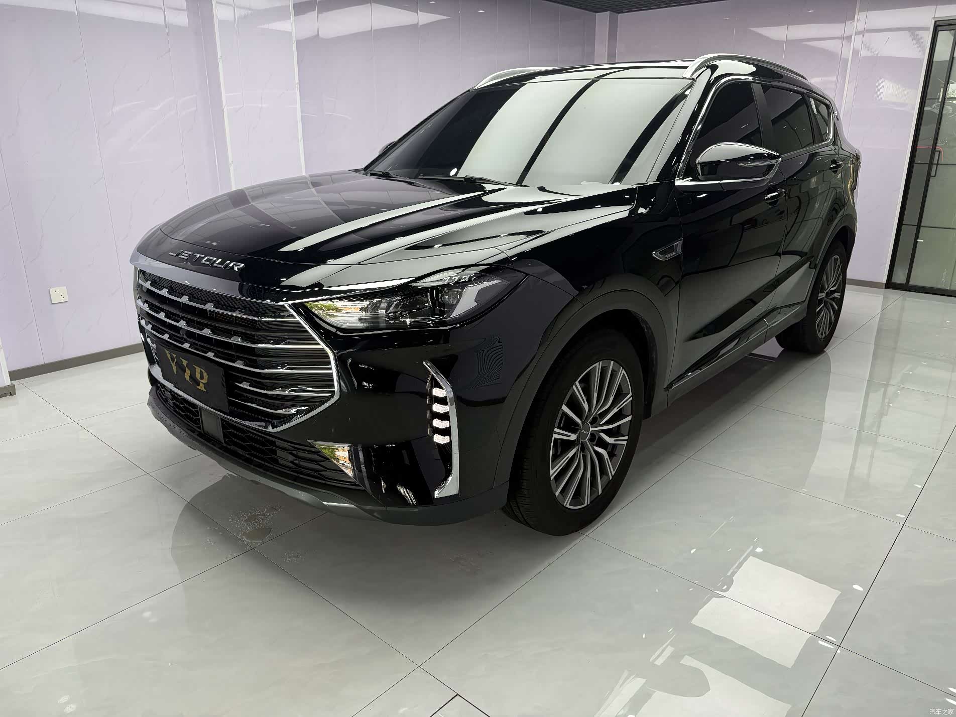 Jetour X70, 2023 1