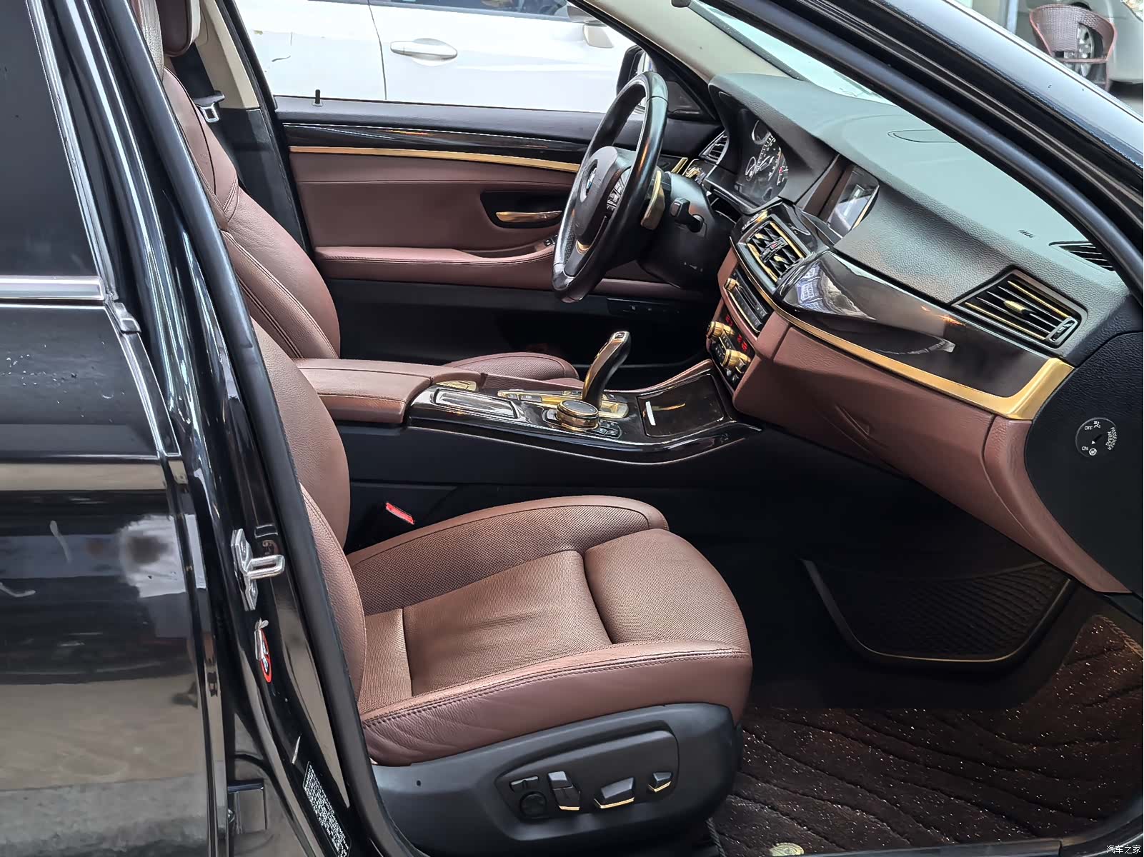 BMW 5 Series, 2015 10