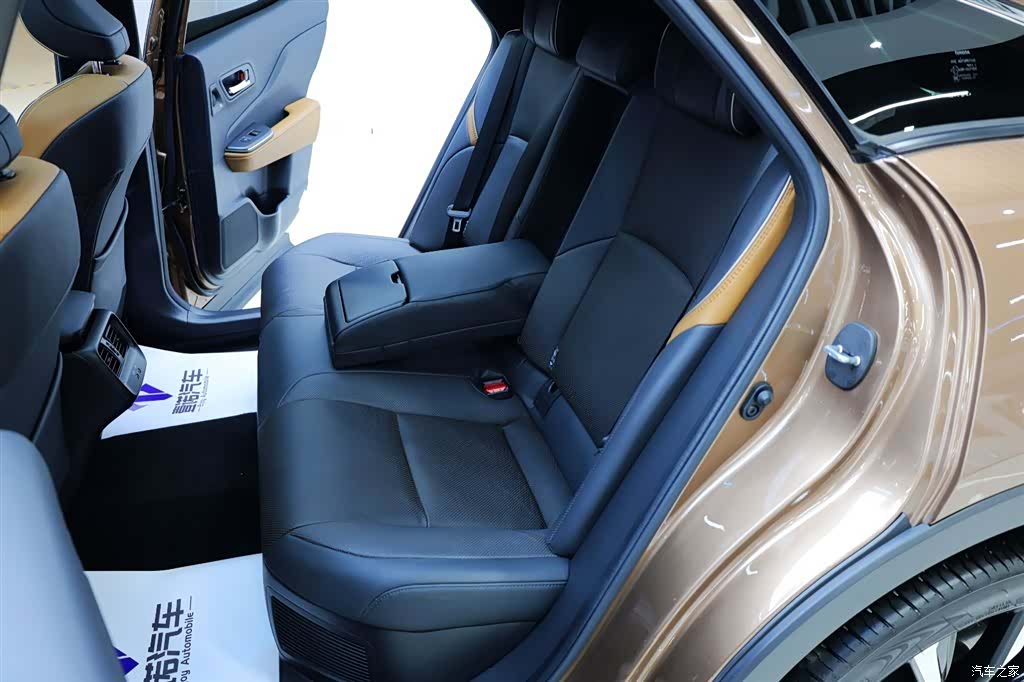 Toyota Crown, 2024 31