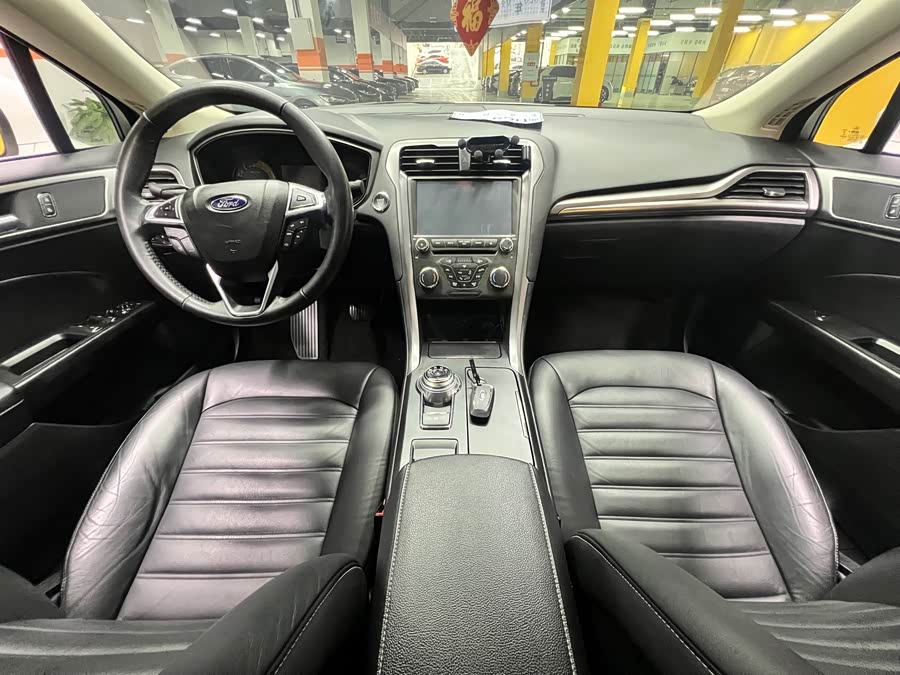 Ford Mondeo 2017, фото 12