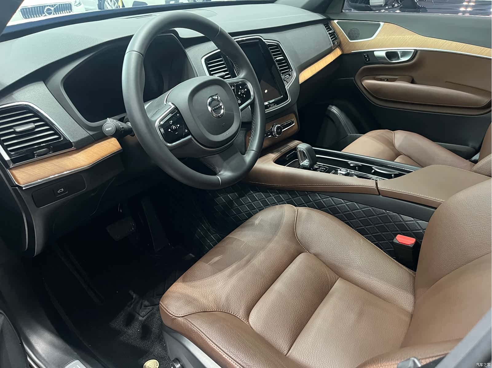 Volvo XC90, 2023 4