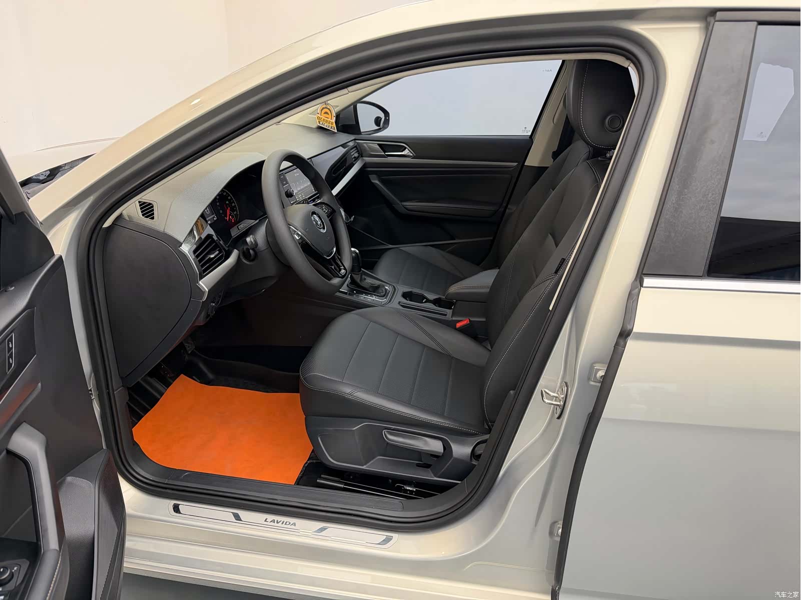 Volkswagen Lavida, 2018 10