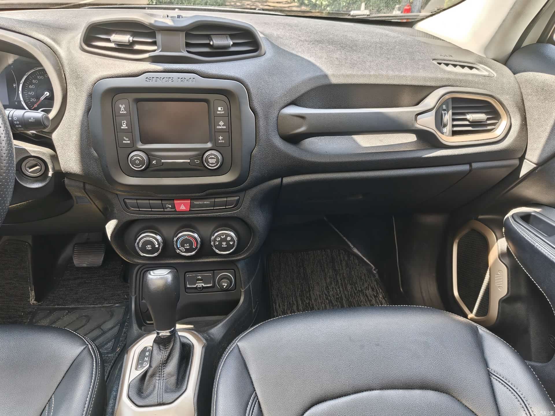 Jeep Renegade, 2017 12