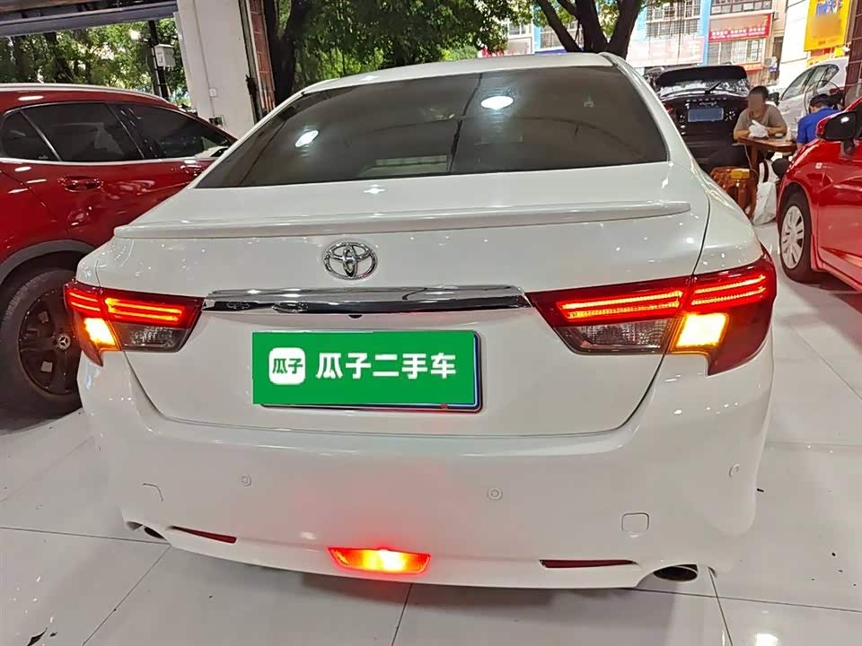 Toyota Reiz Toyota Reiz