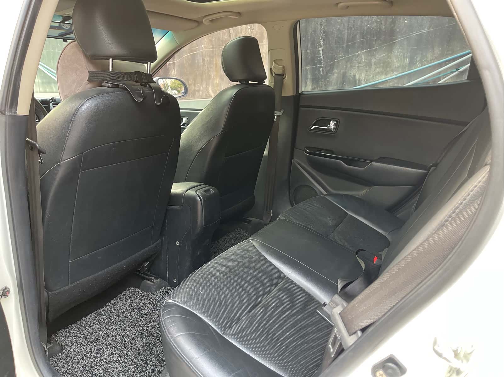 Kia K2, 2013 7