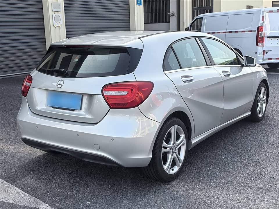 Mercedes-Benz Class A Mercedes-Benz Class A