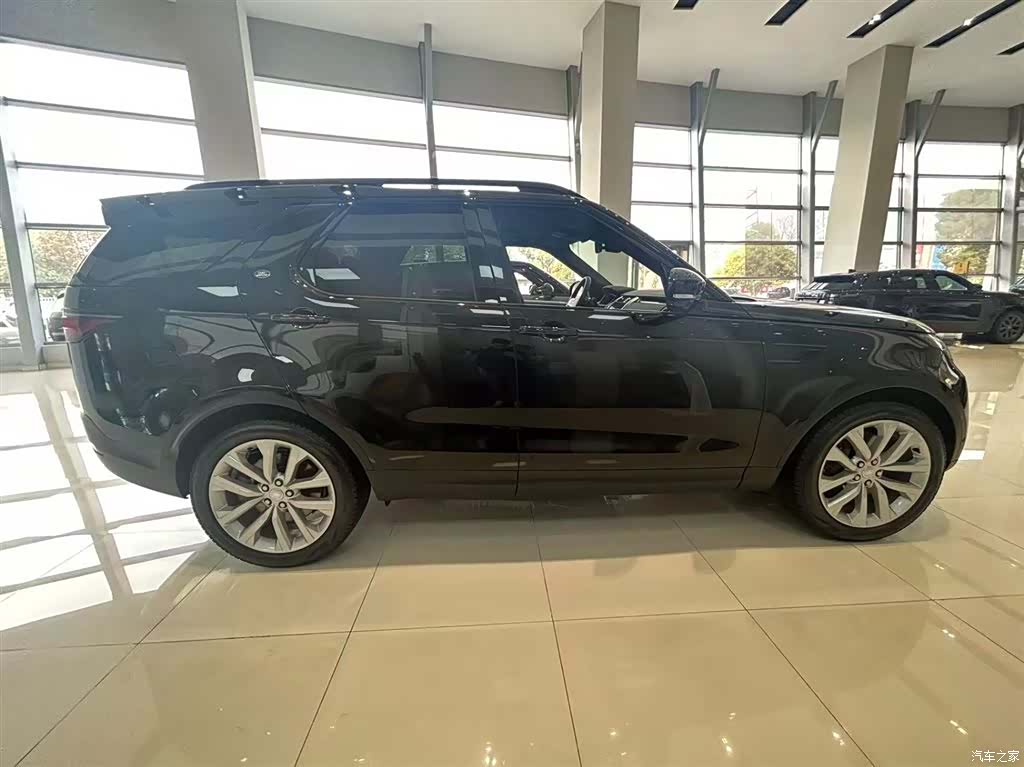 Land Rover Discovery, 2026 9