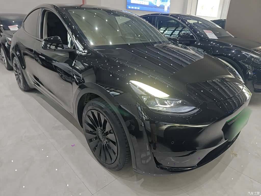 Tesla Model Y, 2022 4
