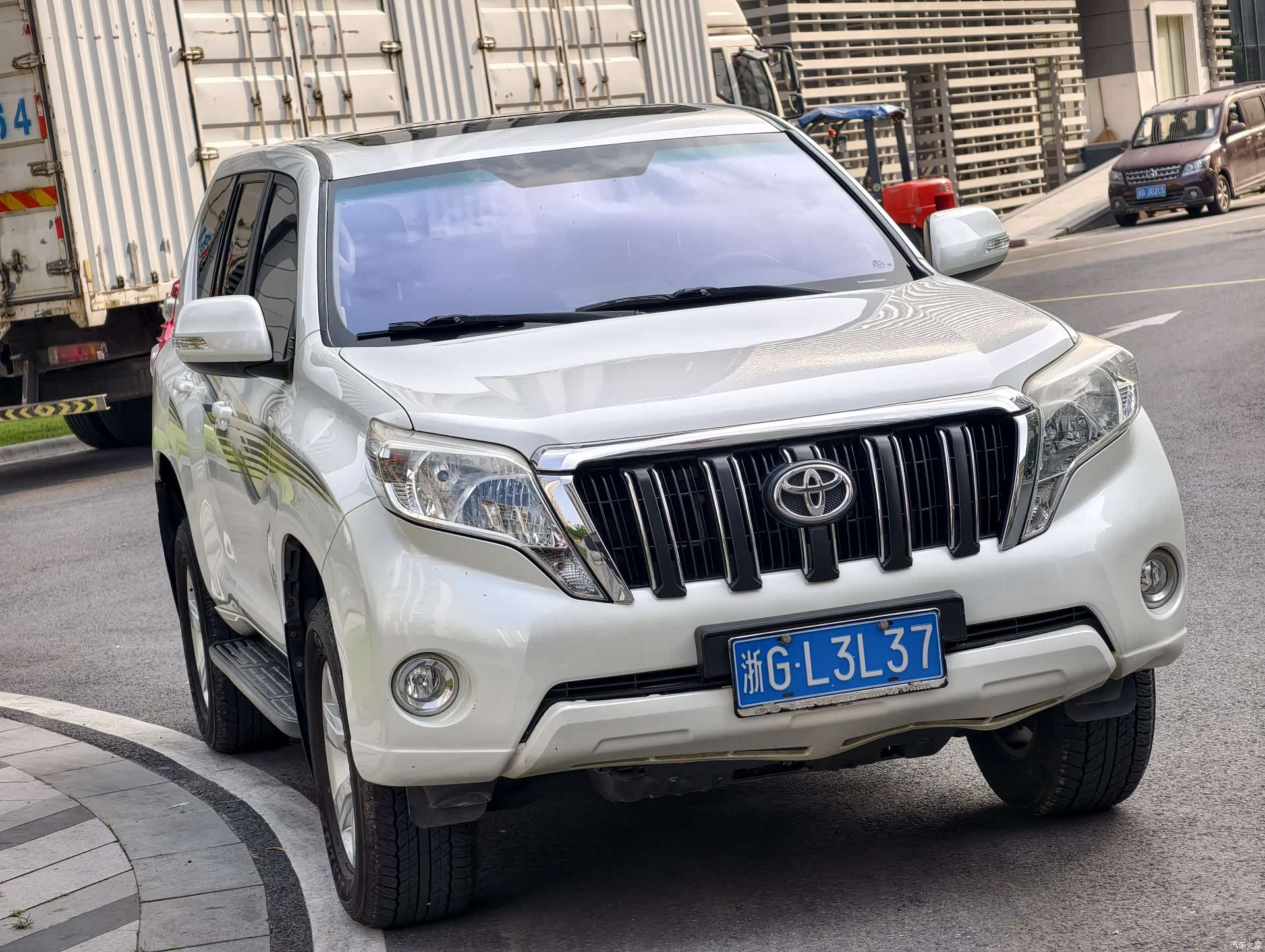 Toyota Prado, 2014 6