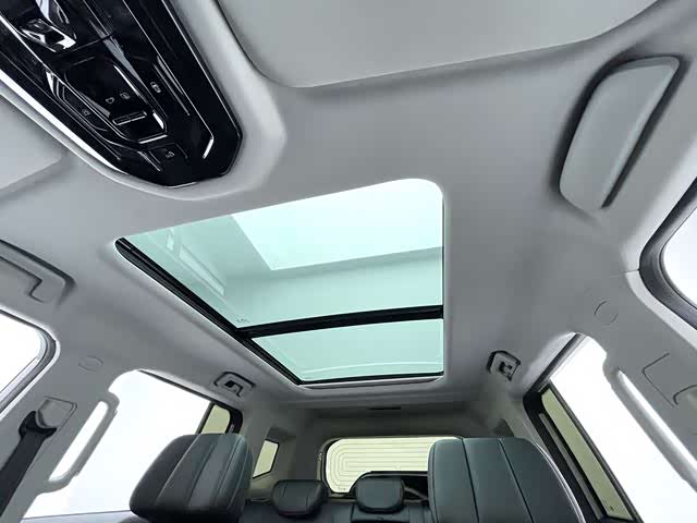 Jetour Traveller, 2025 14
