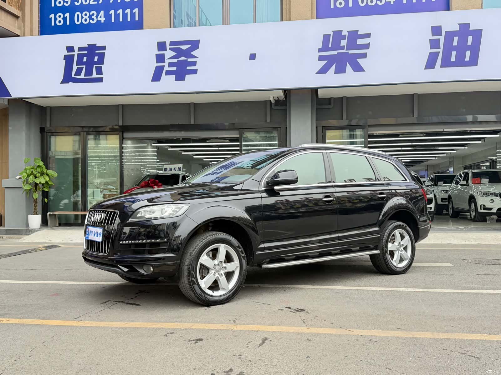 Audi Q7, 2012 1