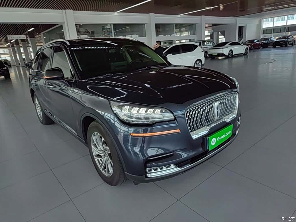 Lincoln Aviator, 2021 4