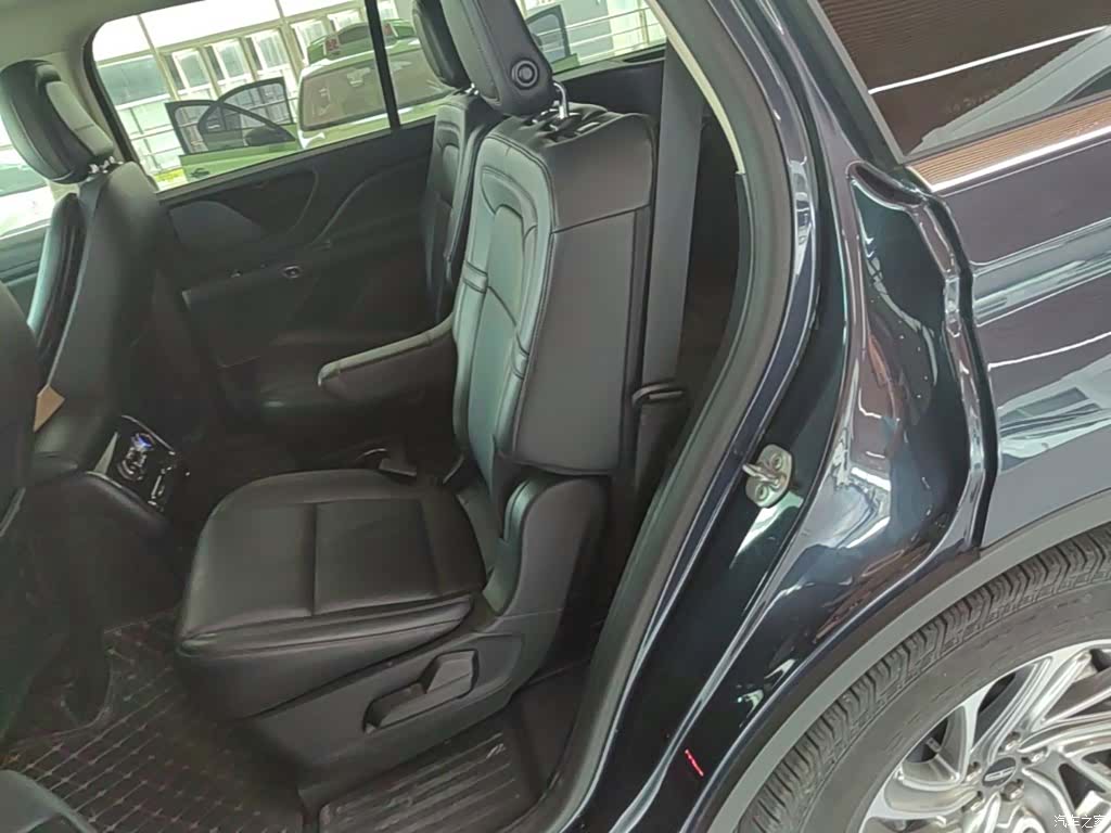 Lincoln Aviator, 2021 17