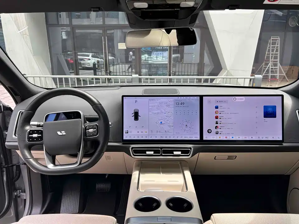 Li Auto Ideal L8
