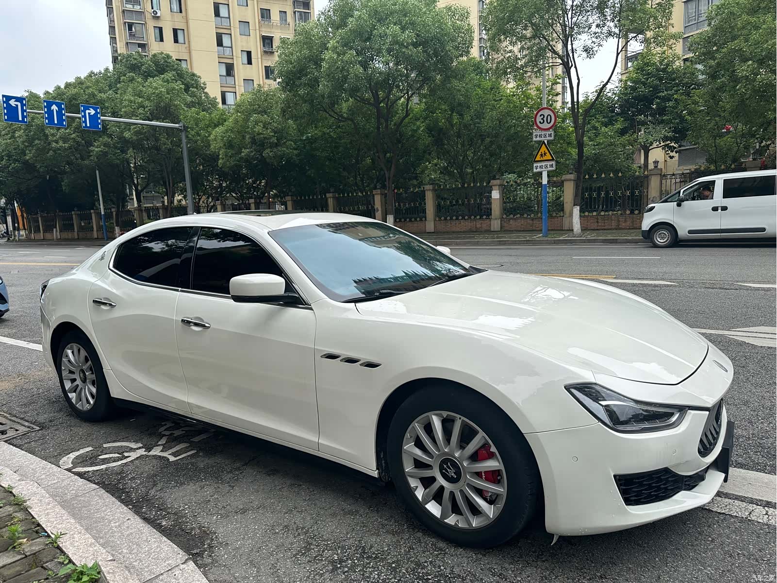 Maserati Ghibli, 2017 все фото