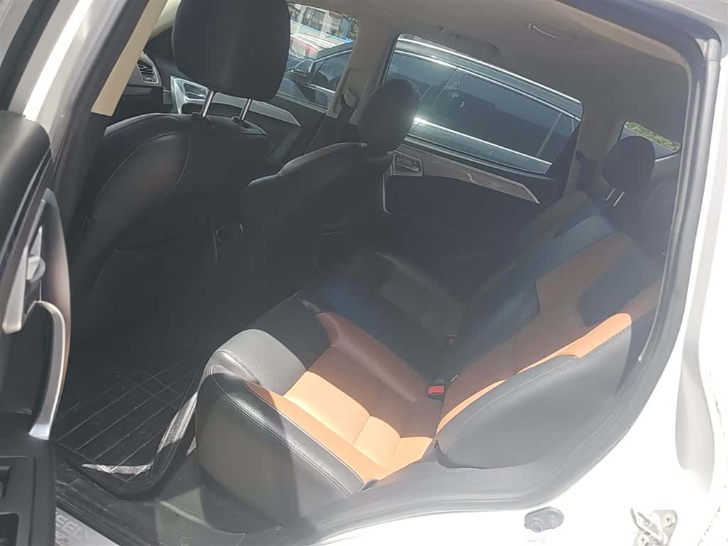 Geely X6, 2017 17