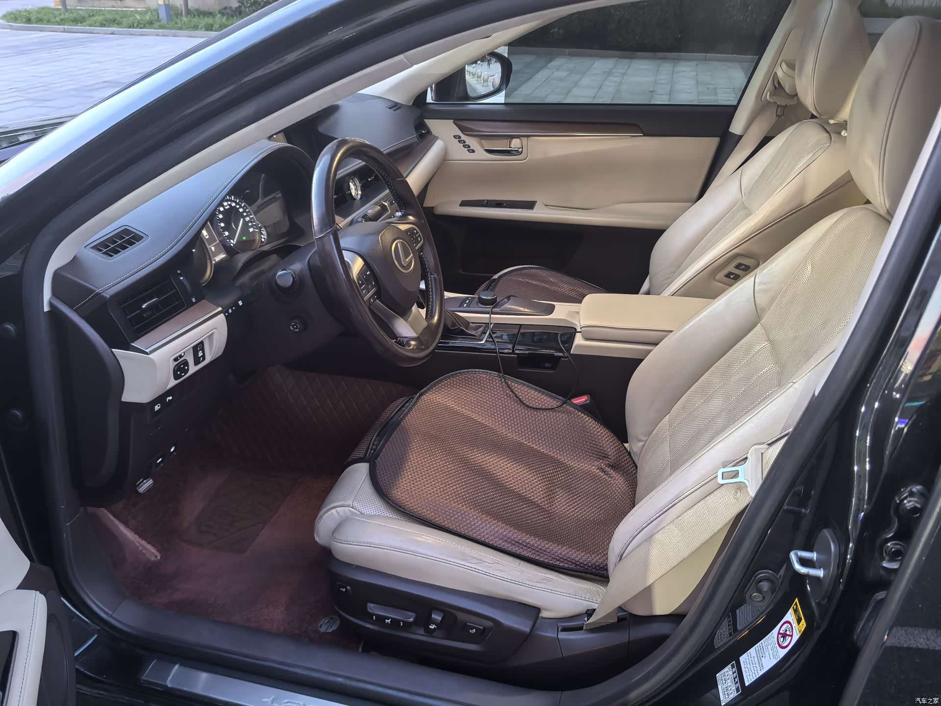 Lexus ES, 2015 23