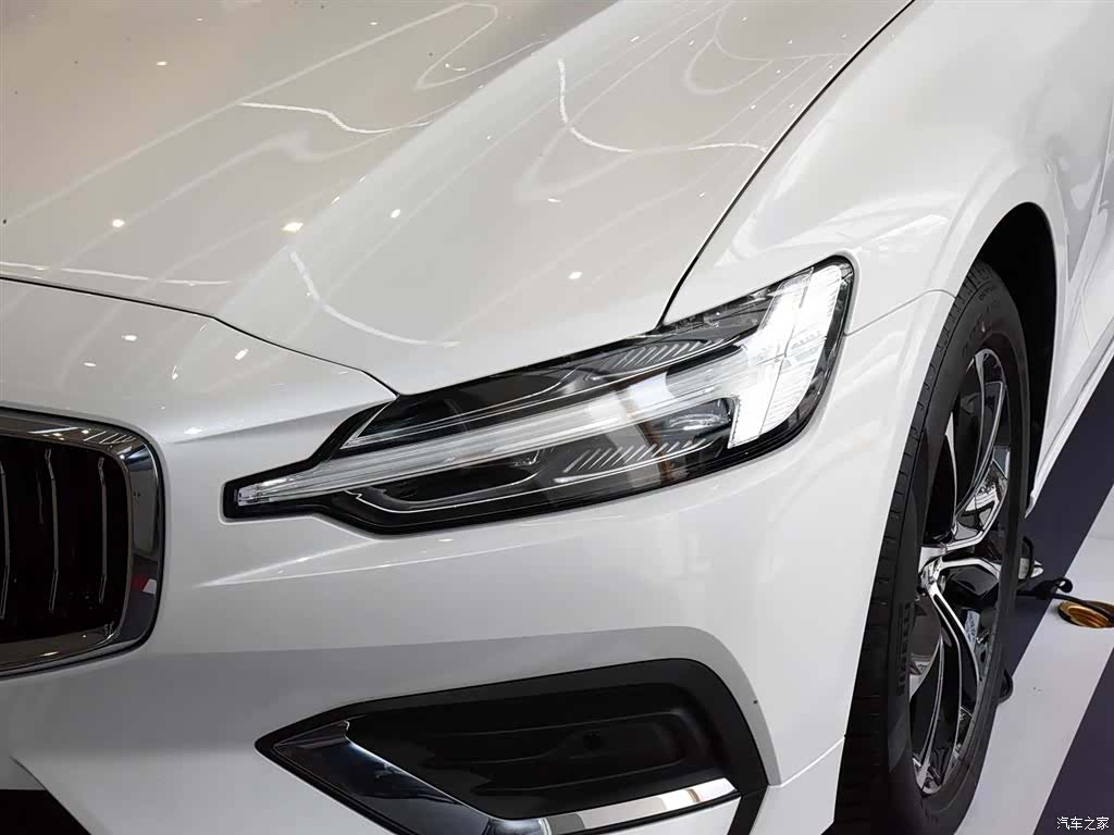 Volvo S60, 2021 14