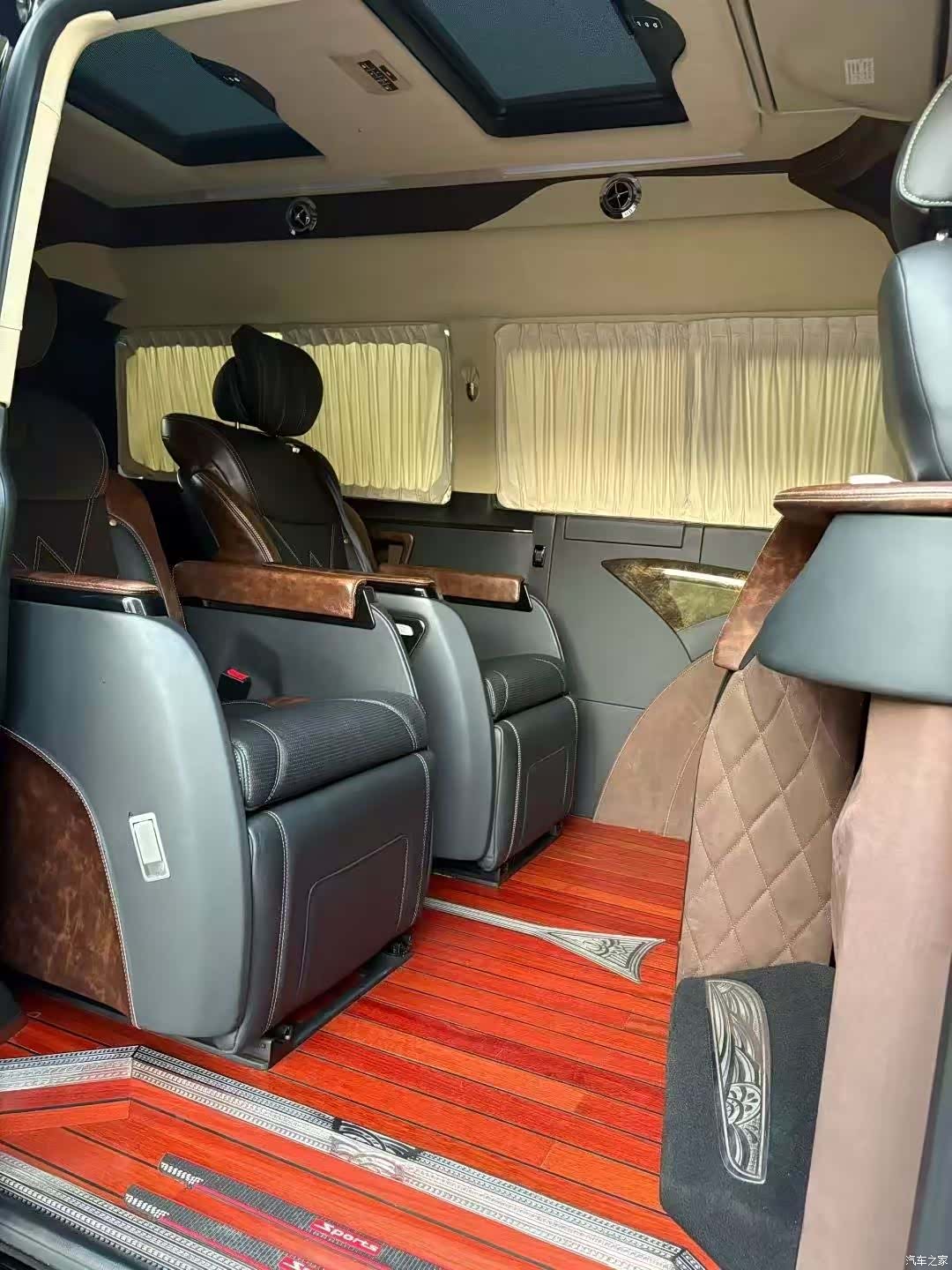 Volkswagen 7, 2019 6
